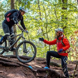 Gutschein für MTB Fortgeschritten Kurs - Rock my Trail Fahrtechnik Bikeschule