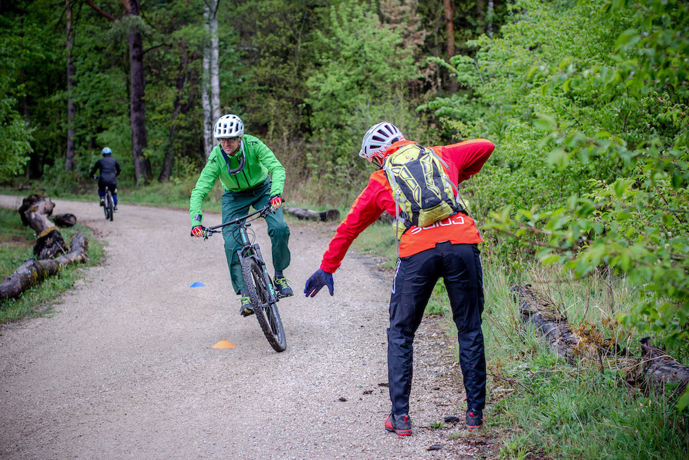 MTB Fahrtechnik Kurs Fortgeschrittene in Gummersbach | Wiehl - Mountainbike Fortgeschritten - Rock my Trail Bikeschule