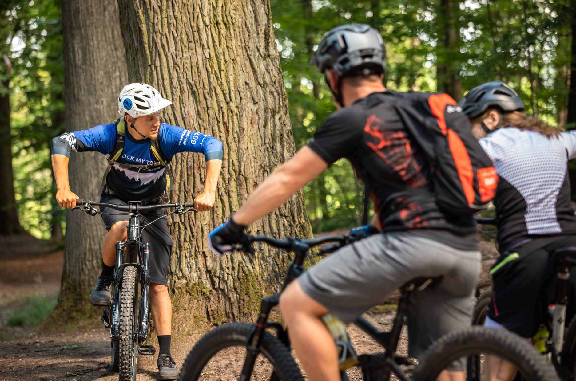 MTB Fahrtechnik Kurs für Einsteiger in Siegen - Mountainbike Basic - Rock my Trail Bikeschule