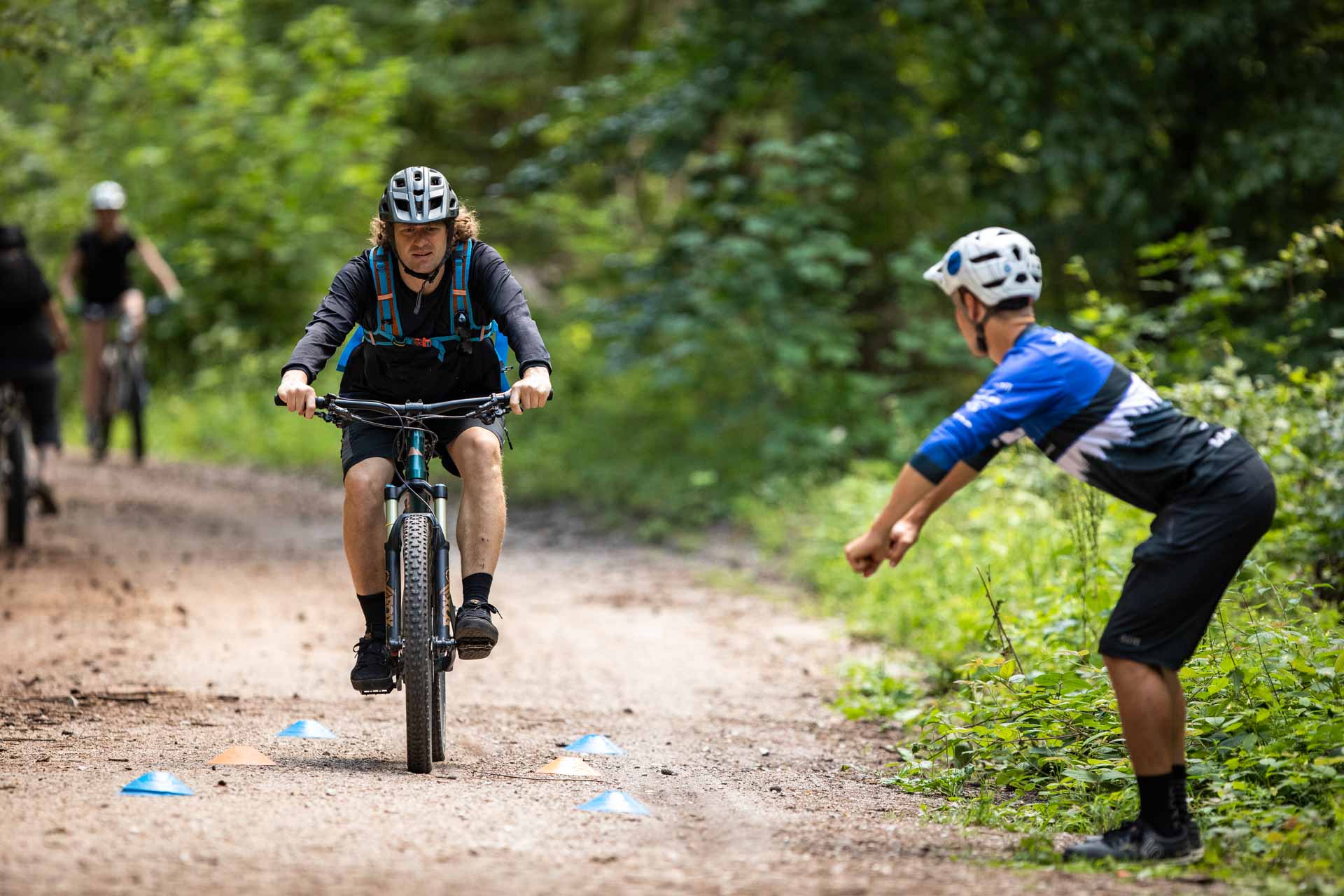 MTB Fahrtechnik Kurs für Einsteiger in Siegen - Mountainbike Basic - Rock my Trail Bikeschule
