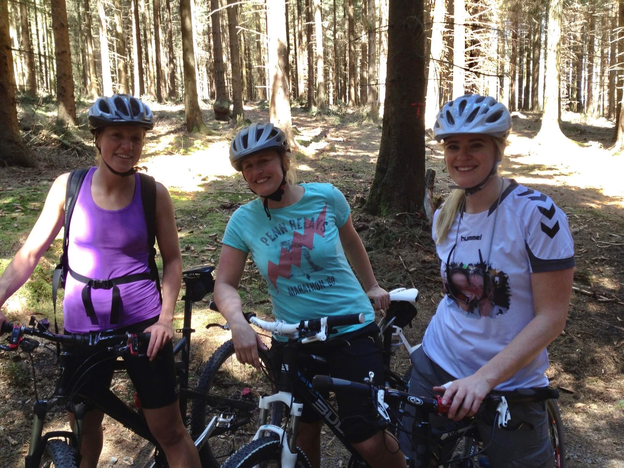Mountainbike Frauen Kurs in Siegen - Rock my Trail Fahrtechnik Bikeschule