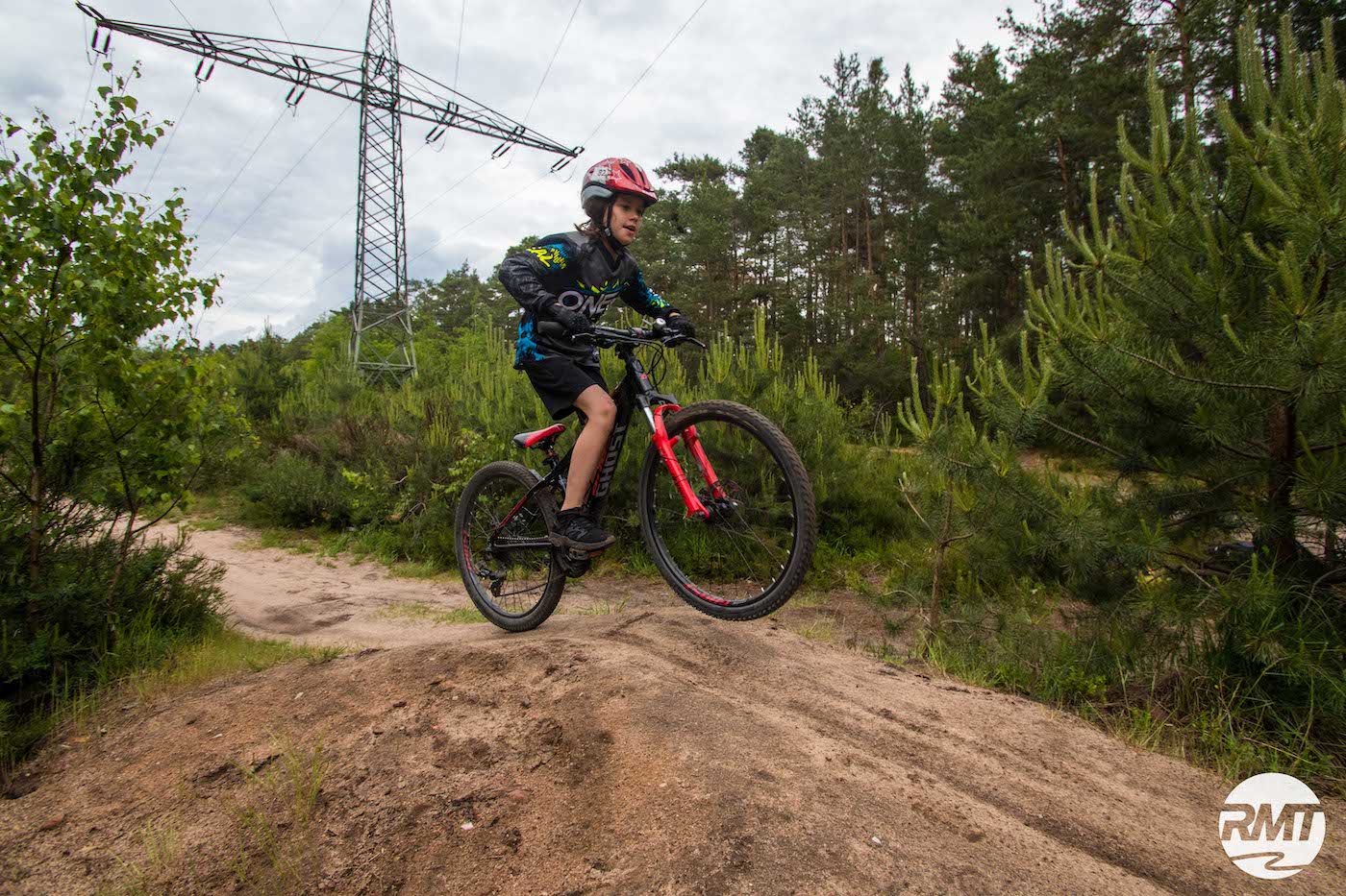 Mountainbike Kinder Kurs in Pforzheim - 8-12 Jahre Kids - Rock my Trail Fahrtechnik Bikeschule