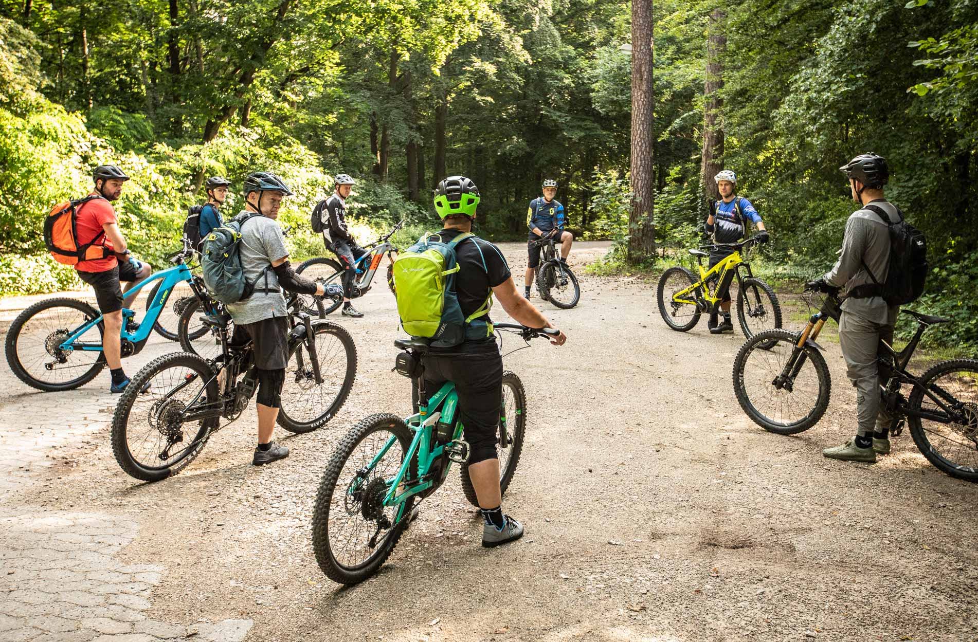 eMTB Fahrtechnik Kurs für Einsteiger in Winterberg - Trailpark Sauerland - Rock my Trail Bikeschule