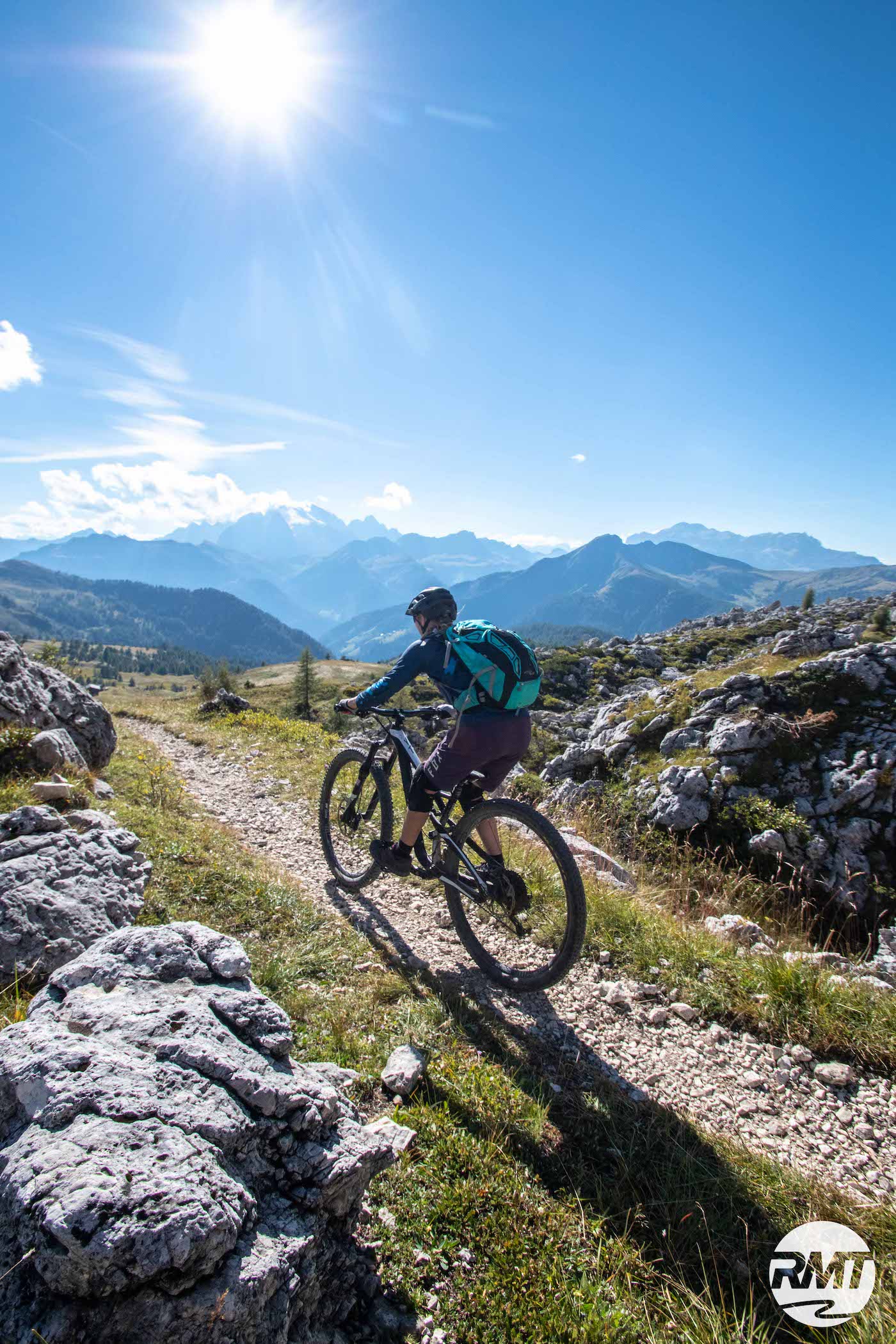 DolomitenCross auf Trails Dolomiten Runde Tour MTB TransAlp Rock my Trail Bikeschule -40