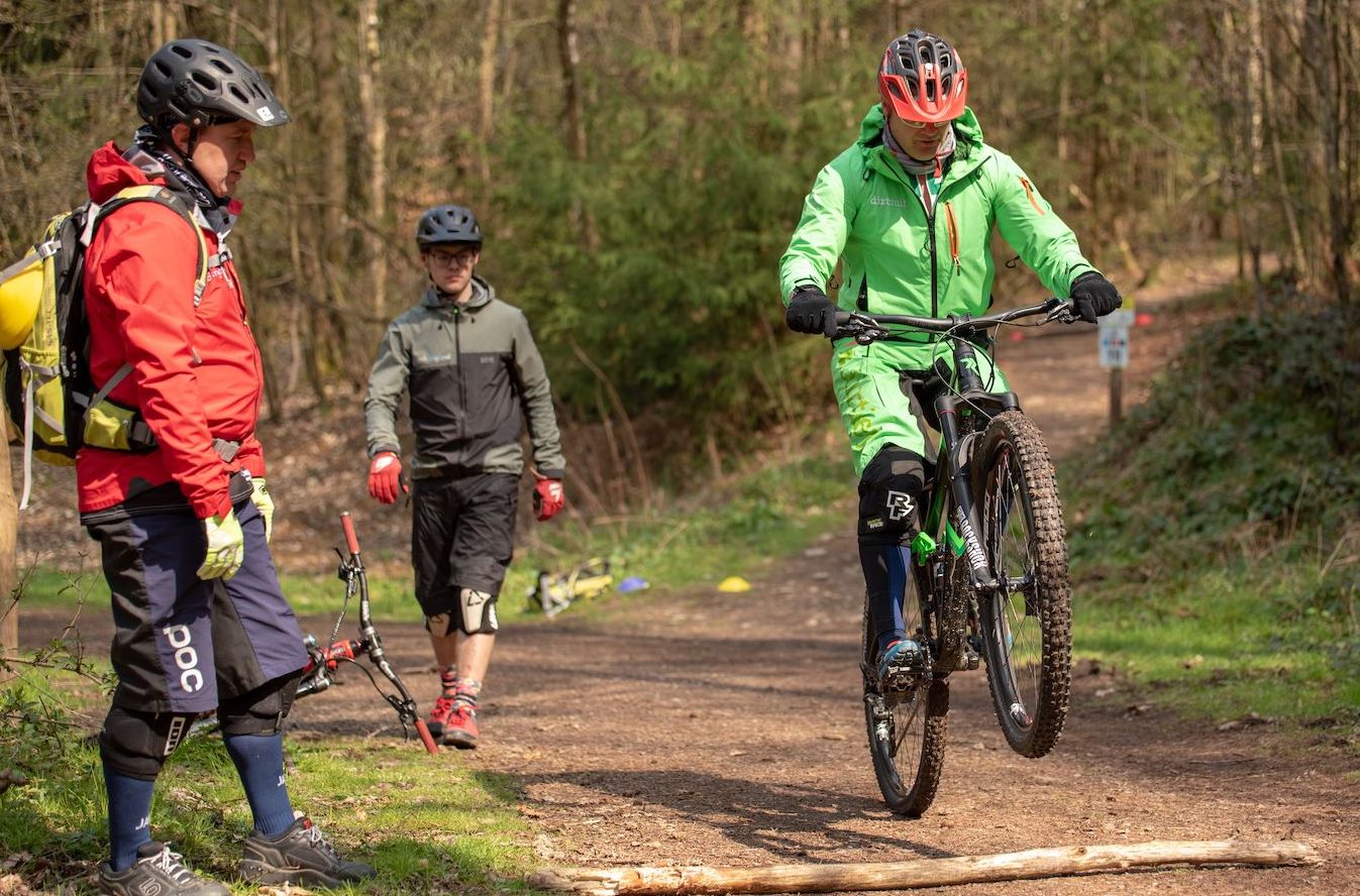 MTB Fahrtechnik Kurs Fortgeschrittene in Leipzig - Mountainbike Fortgeschritten - Rock my Trail Bikeschule