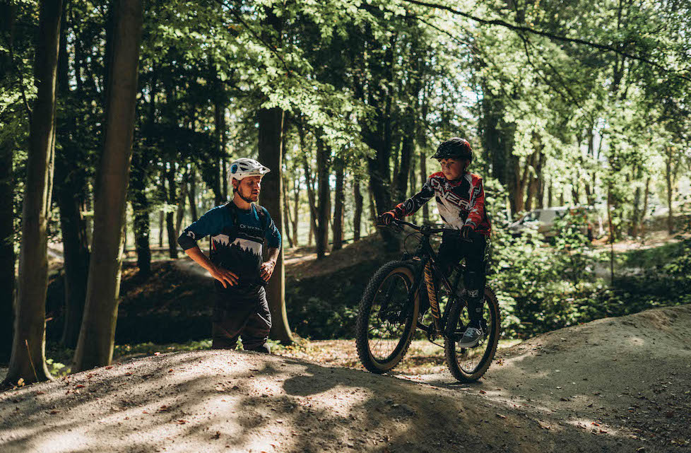 Mountainbike Kinder Kurs in Weiskirchen | Hochwald - 8-12 Jahre Kids - Rock my Trail Fahrtechnik Bikeschule