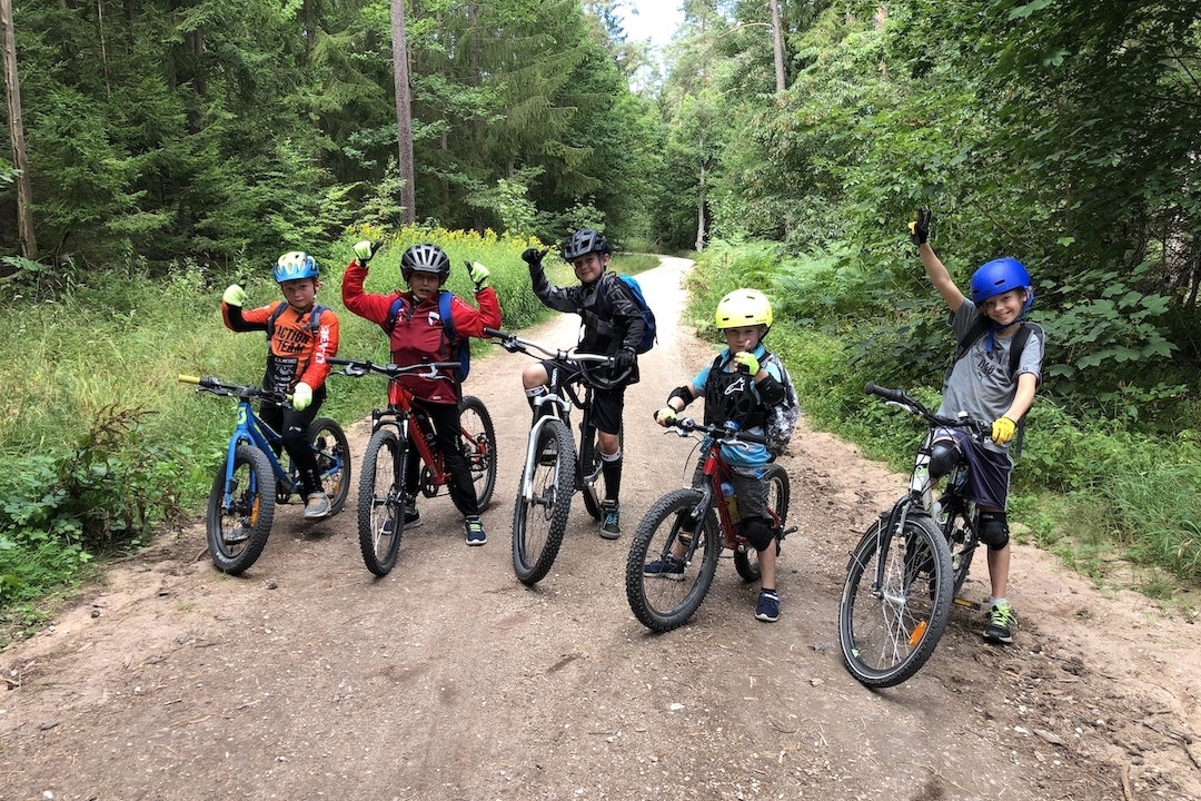 MTB Kinder Fortgeschritten Fahrtechnin Kurs Siegen - Rock my Trail Bikeschule