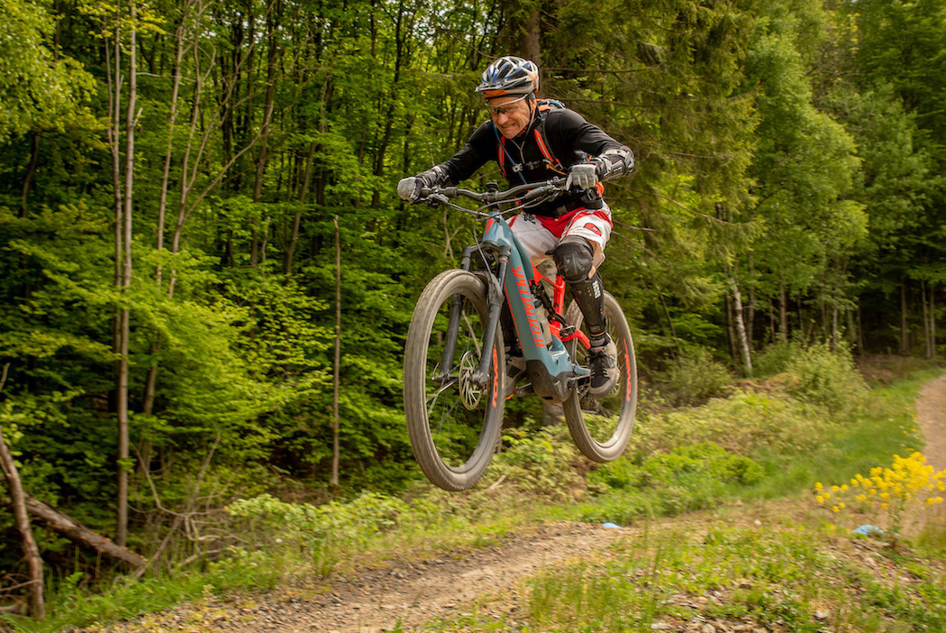 MTB Sprung & Drop Kurs Bikepark Warstein Sauerland - Fahrtechnik Training Rock my Trail Bikeschule