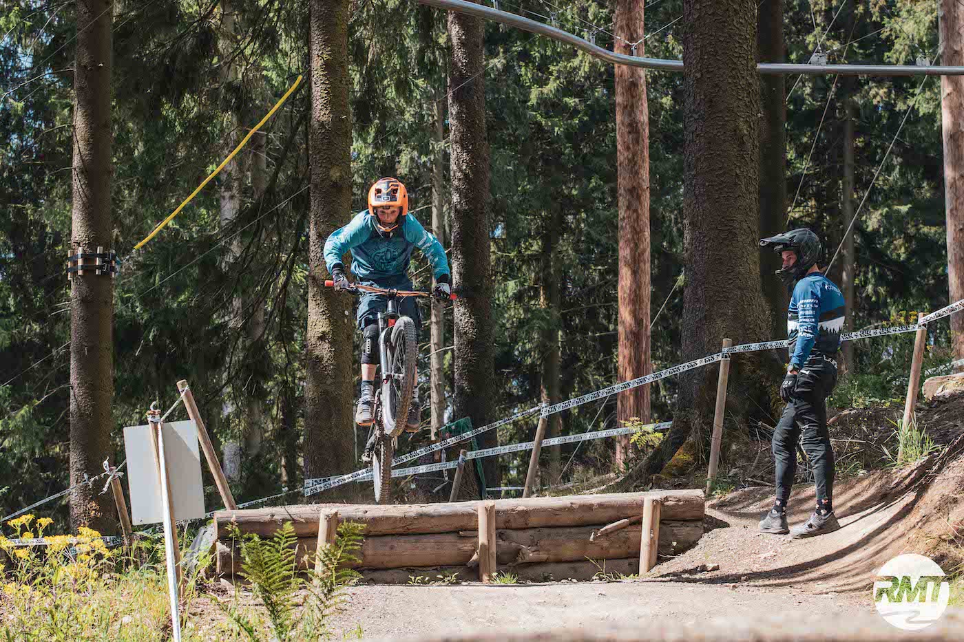Bikepark Schöneck Kinder Kurs Fahrtechnik Basic Training 8-12 Jahre - Rock my Trail Bikeschule