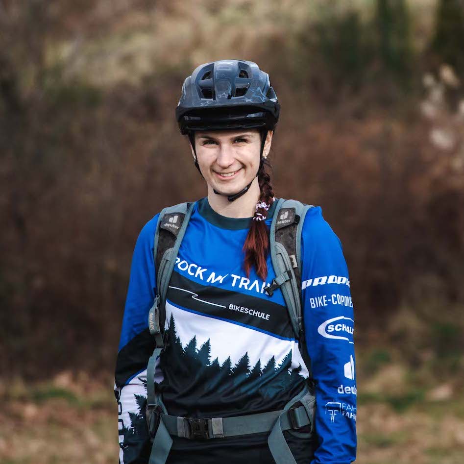 Rock my Trail Bikeschule Fahrtechnik Trainer - Carina Hildebrandt