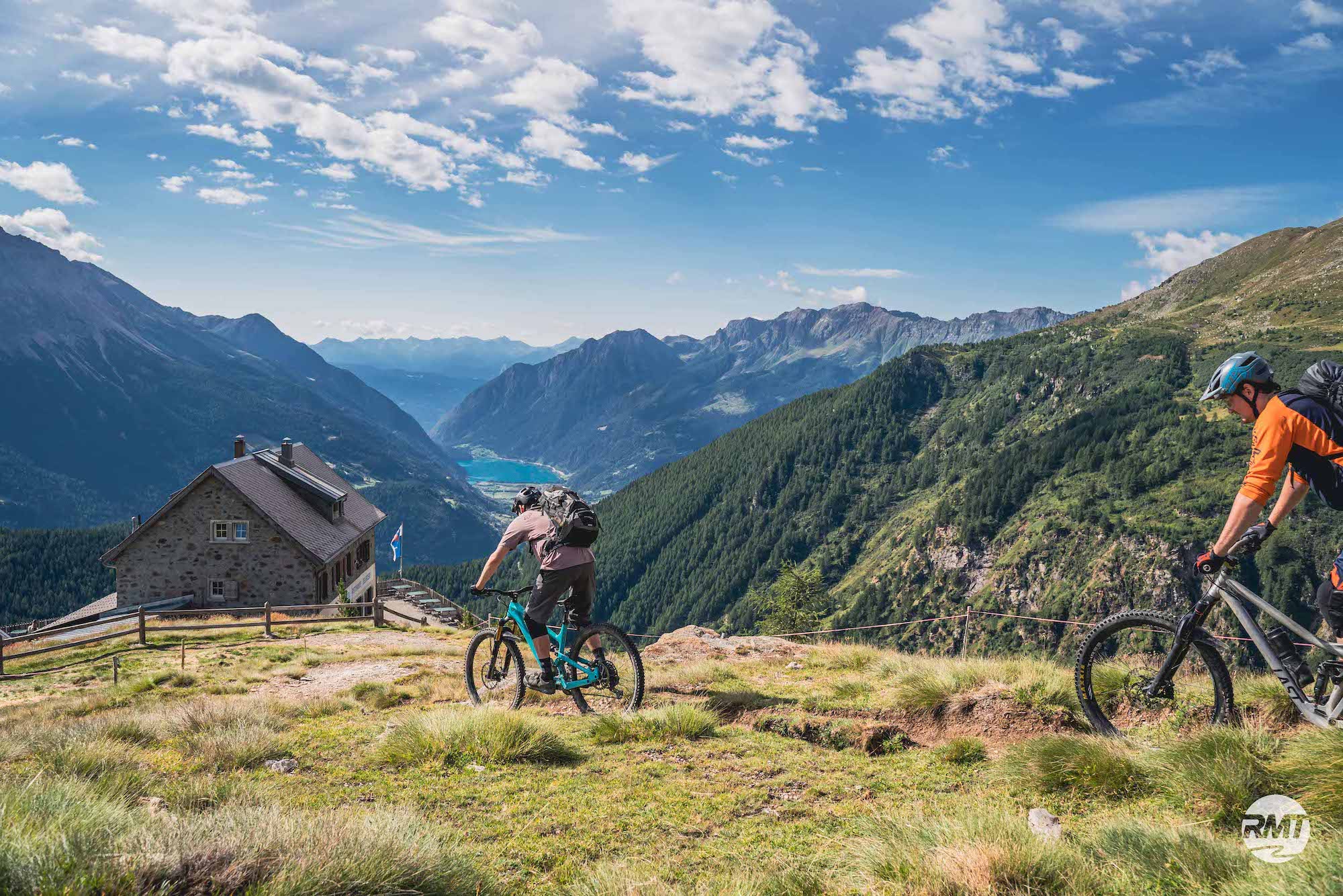 GraubündenCross MTB TransAlp AlpenCross Schweiz Rock my Trail Reisen Bike16