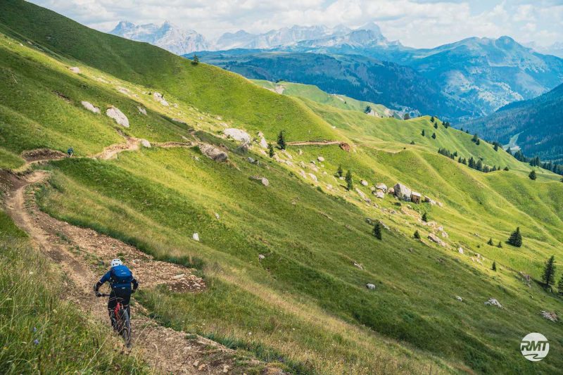 Dolomiten-Rundtour mit leichten Trails Rock my Trail Bikeschule AlpenCross Bike Reisen