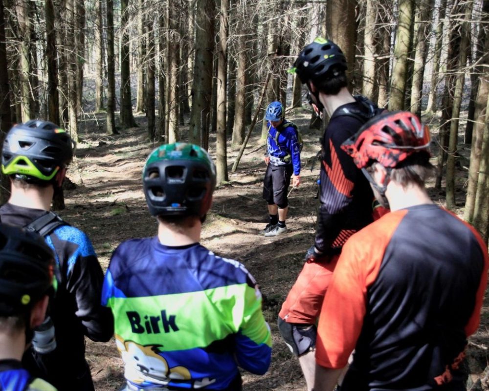 MTB Enduro Fahrtechnik Kurs in Saarbrücken - Fahrtechnik Training Rock my Trail Bikeschule